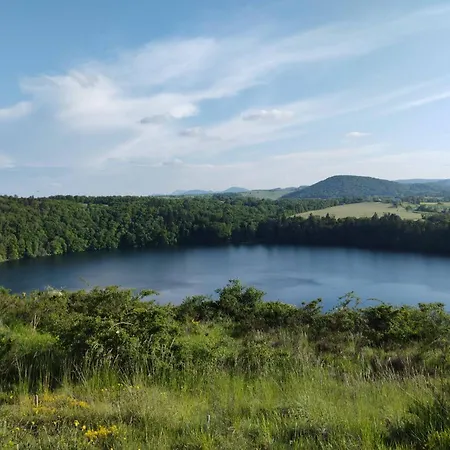 Au Bord De La Sioule Διαμέρισμα *