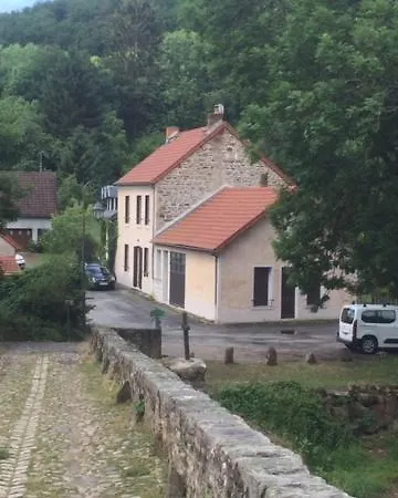 Au Bord De La Sioule Menat